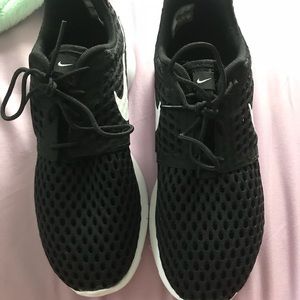 Women’s Nike Roshe